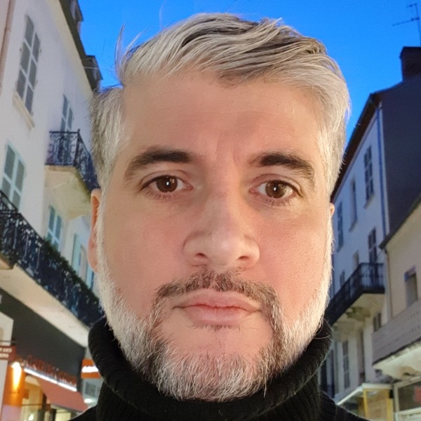 Profil von Stelian