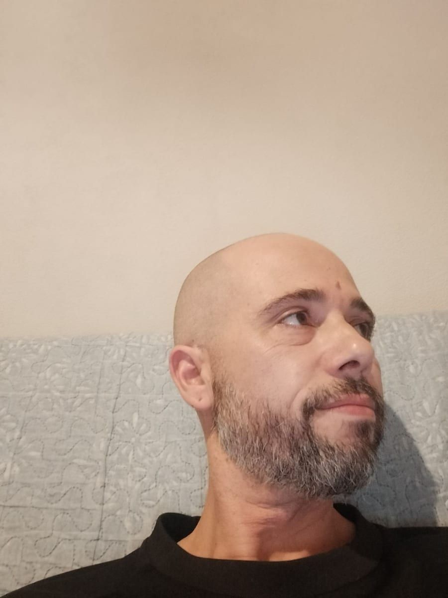 Profil von Djawad